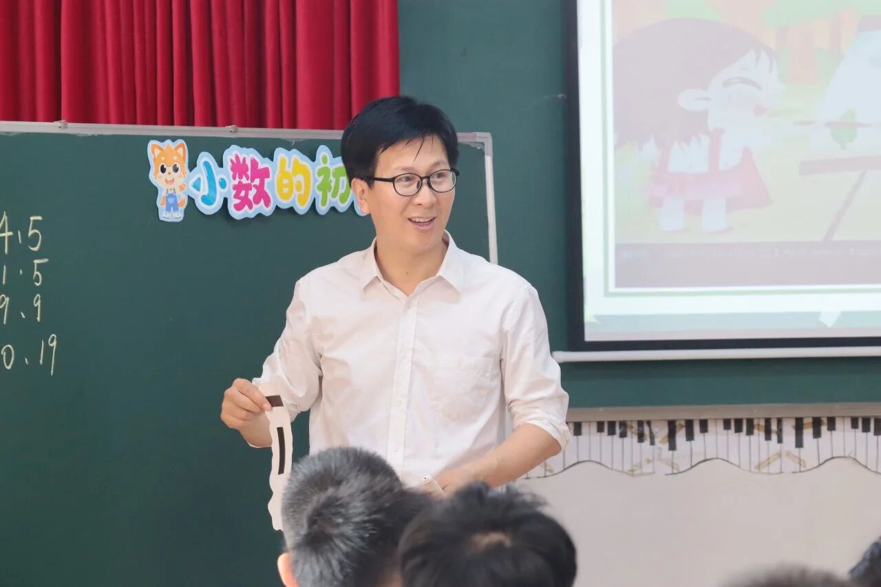 刘1.jpg